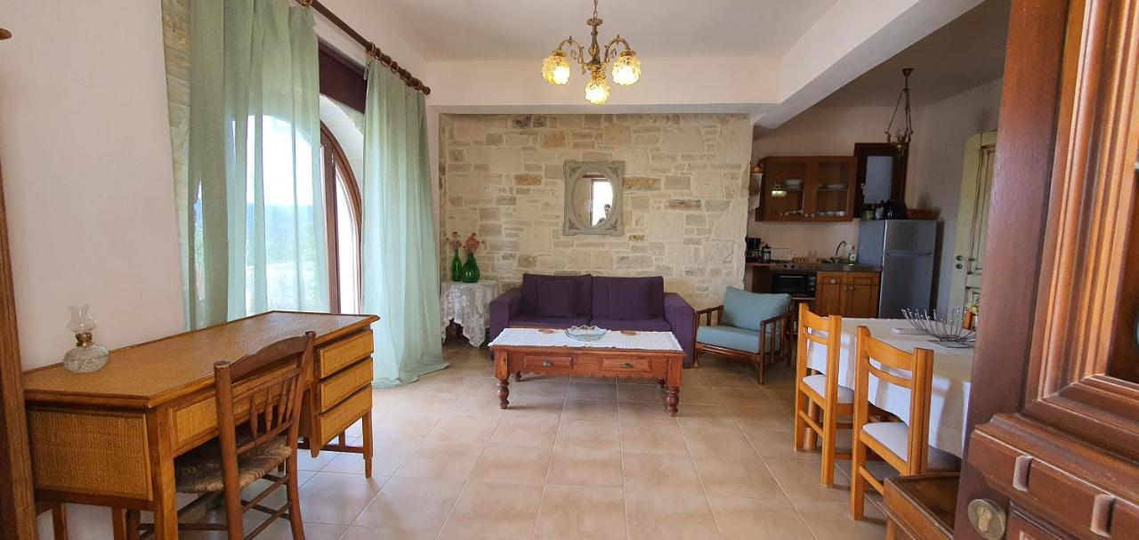Aelia Apartment Kamilari Exterior photo